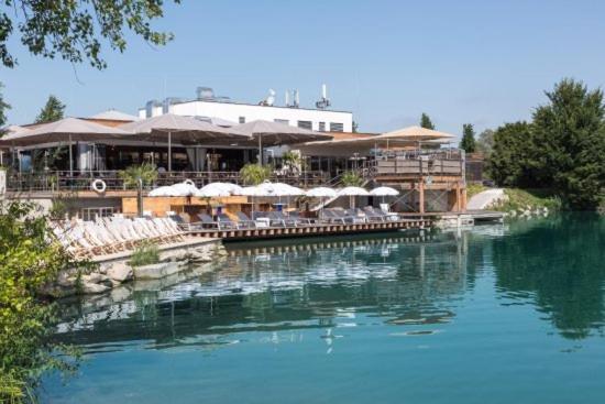 Wohnhaus City Sued Herzogsdorf Экстерьер фото