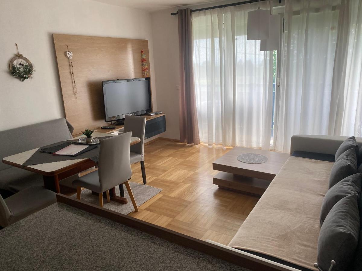 Wohnhaus City Sued Herzogsdorf Экстерьер фото