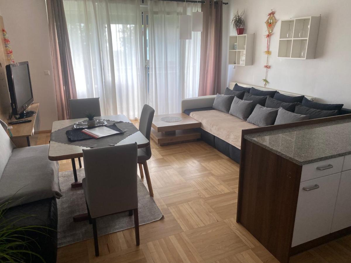 Wohnhaus City Sued Herzogsdorf Экстерьер фото